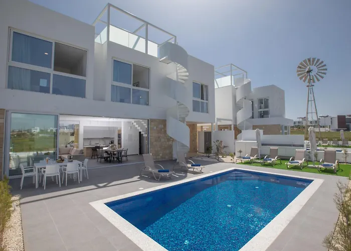 Ferienvilla Vie Bleu Mit Grossem Pool By Interhome * Protaras